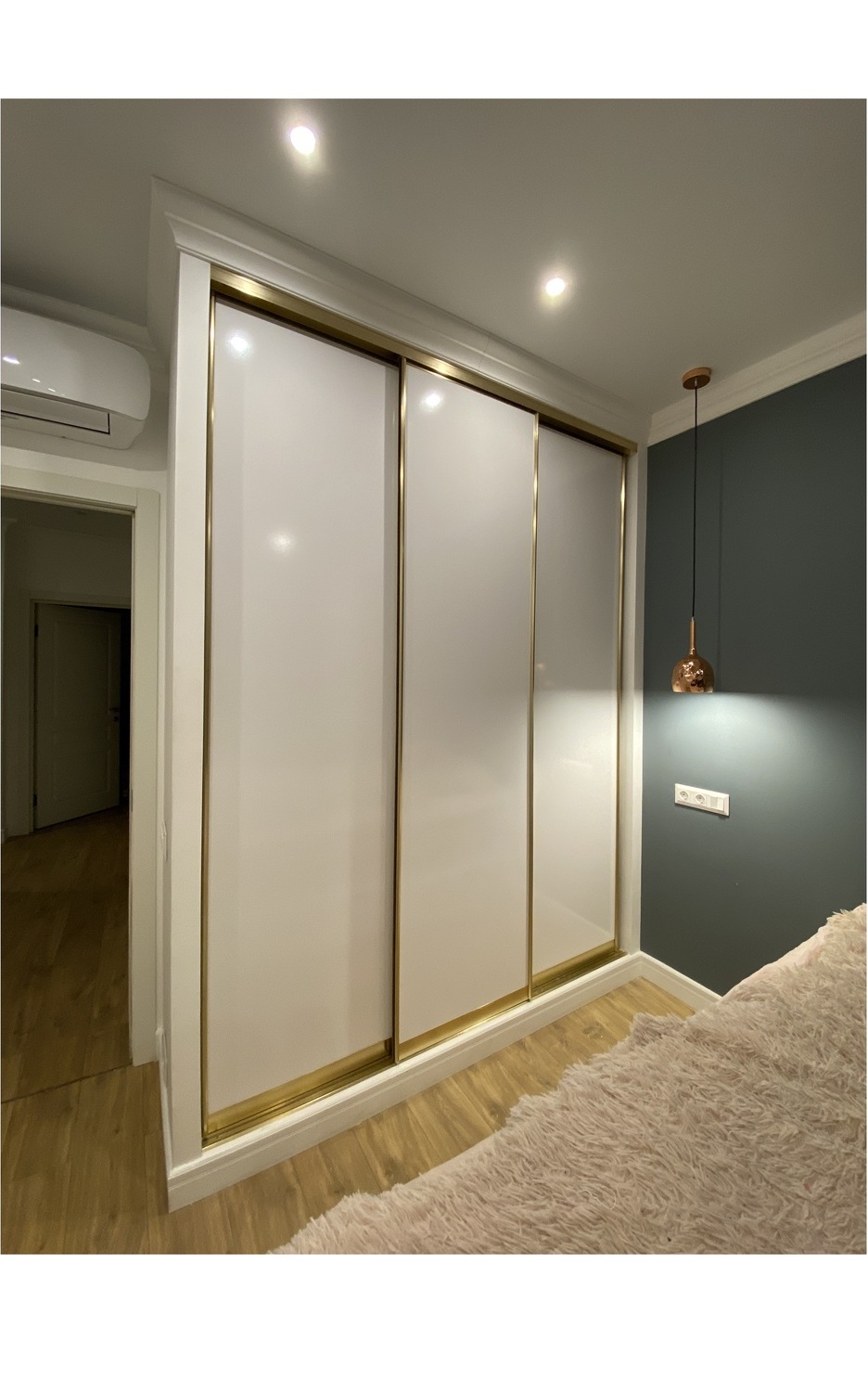 <span style="font-weight: bold;">ШКАФЫ-КУПЕ </span>